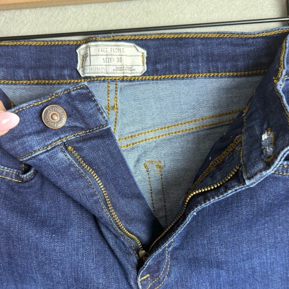 Free People Women’s Distressed Knee Skinny Denim Blue Jeans Womens Size 30 - Picture 4 of 8